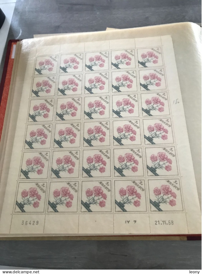 CLASSEUR  de  TIMBRES  de FRANCE  & MONACO - NEUFS