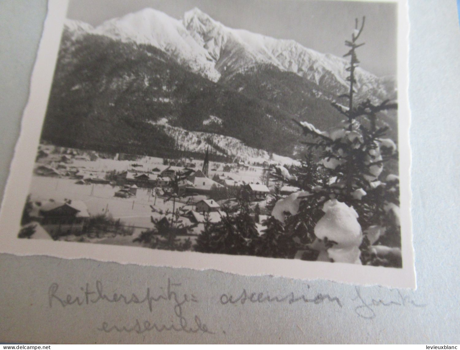 Petit album-Souvenir de 12 vraies photographies de SEEFELD sous la neige / Tirol, Autriche/Vers 1920 -1930  PGC547