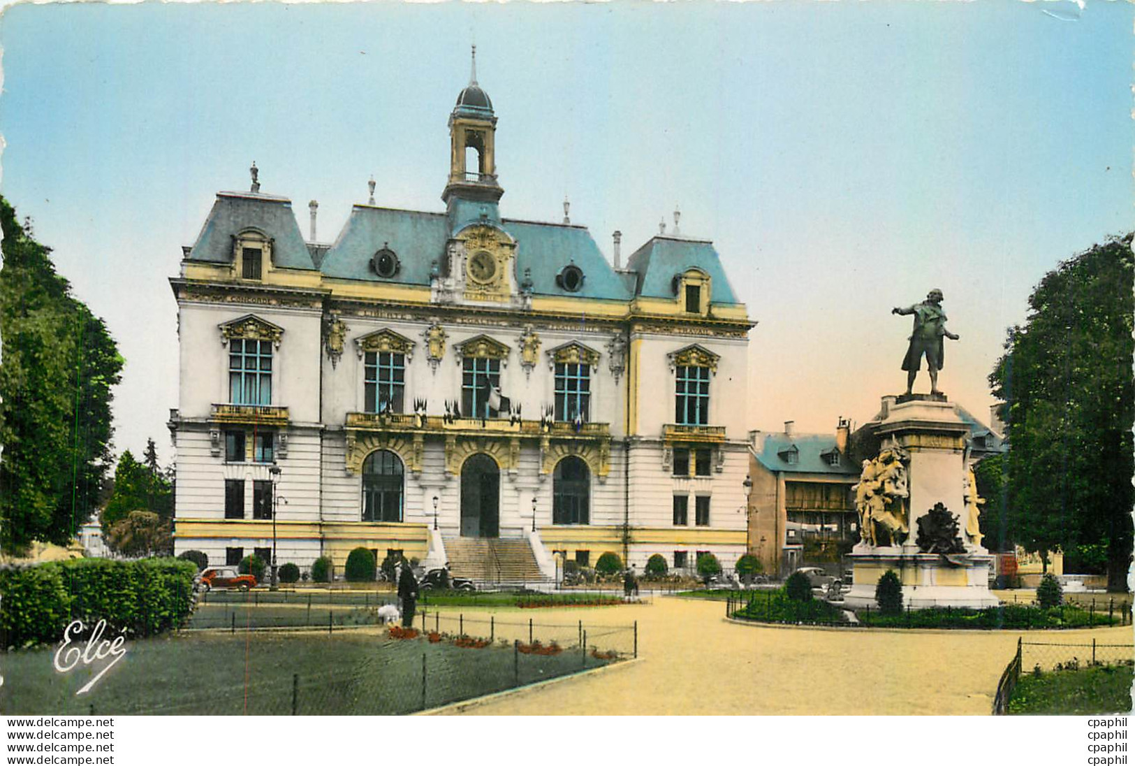 CPM Tarbes Hautes Pyrenees Hotel De Ville Statue De Danton - Vielle Aure