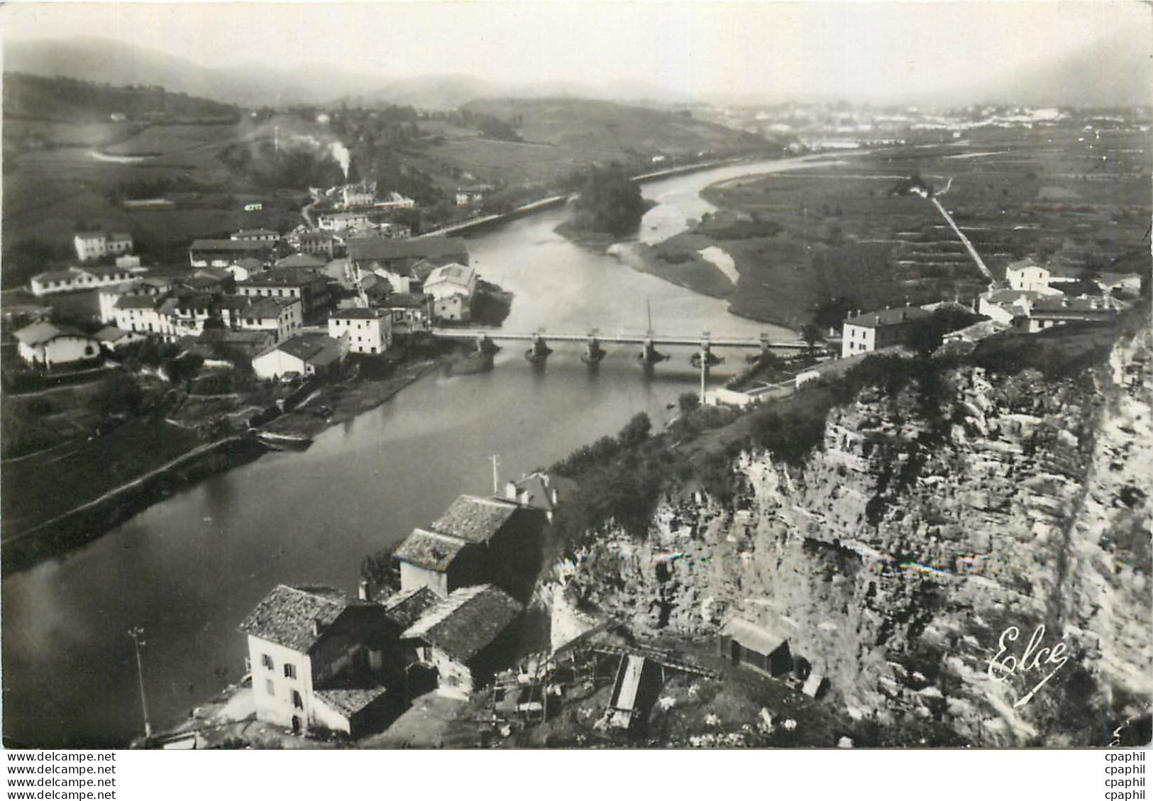 '"CPM Behobie B Pyr La Bidassoa Le Pont International I''Ile Des Faisans Et Irun"' - Aquitaine