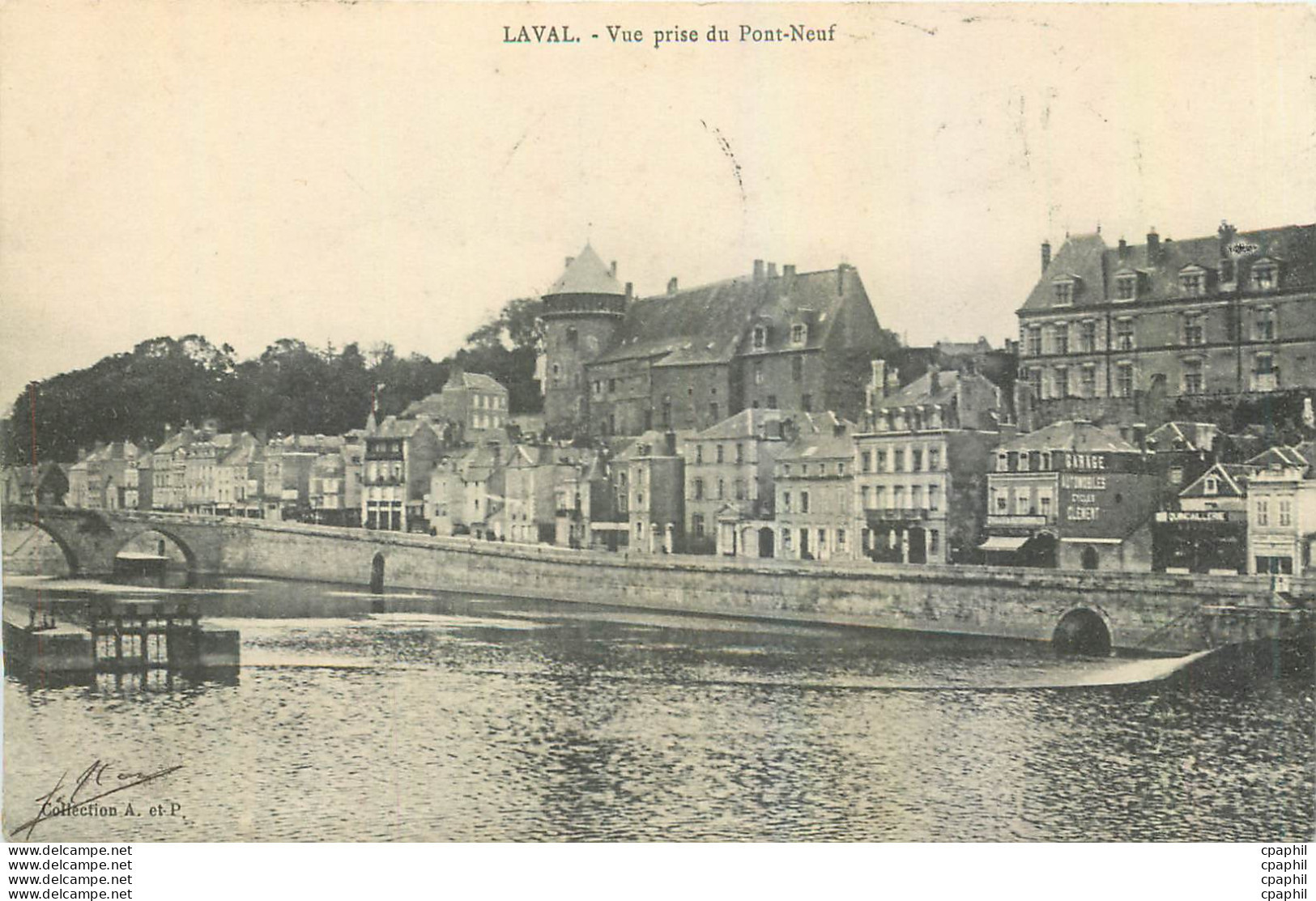 CPA Laval Vue Prise Du Pont Neuf - Laval