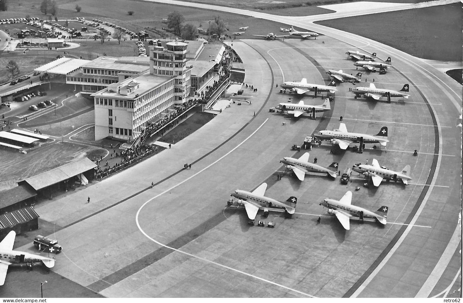 KLOTEN ► Flugplatzaufnahme Aus Der Luft Mit Vielen Stehenden Flugzeugen Anno 1960 - Kloten