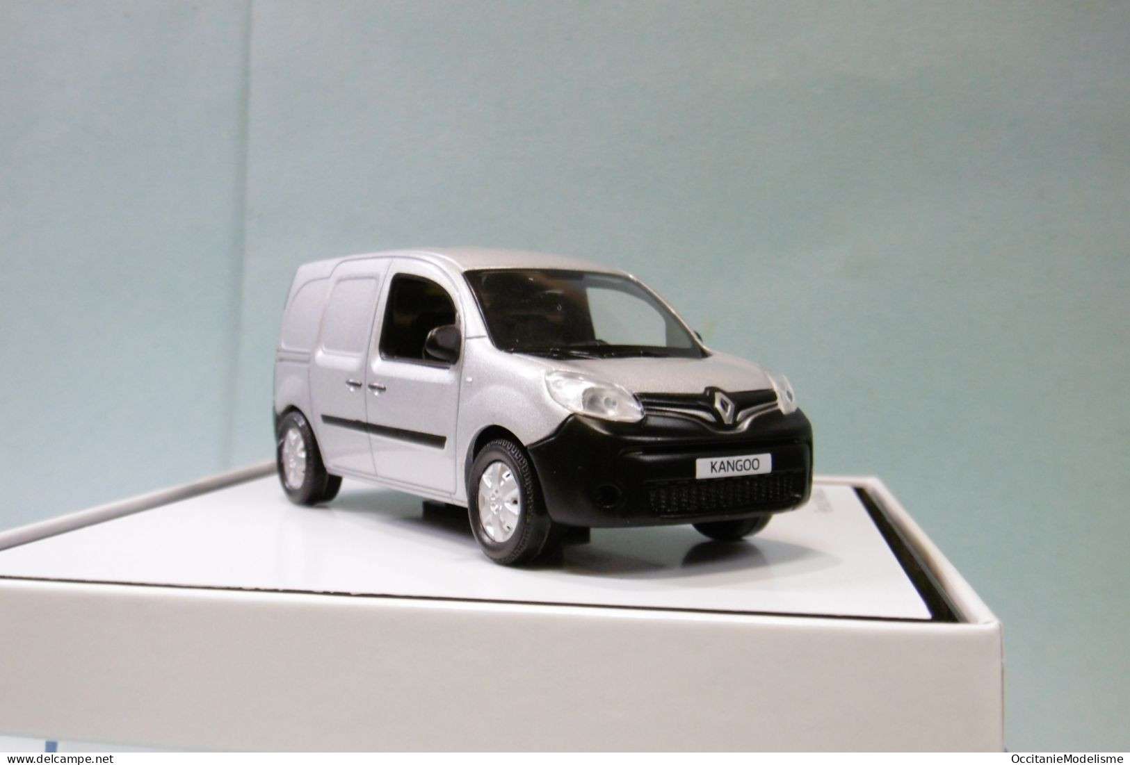 Norev - RENAULT KANGOO II 2013 Gris Métallisé Réf. 77 11 785 145 BO 1/43 - Norev