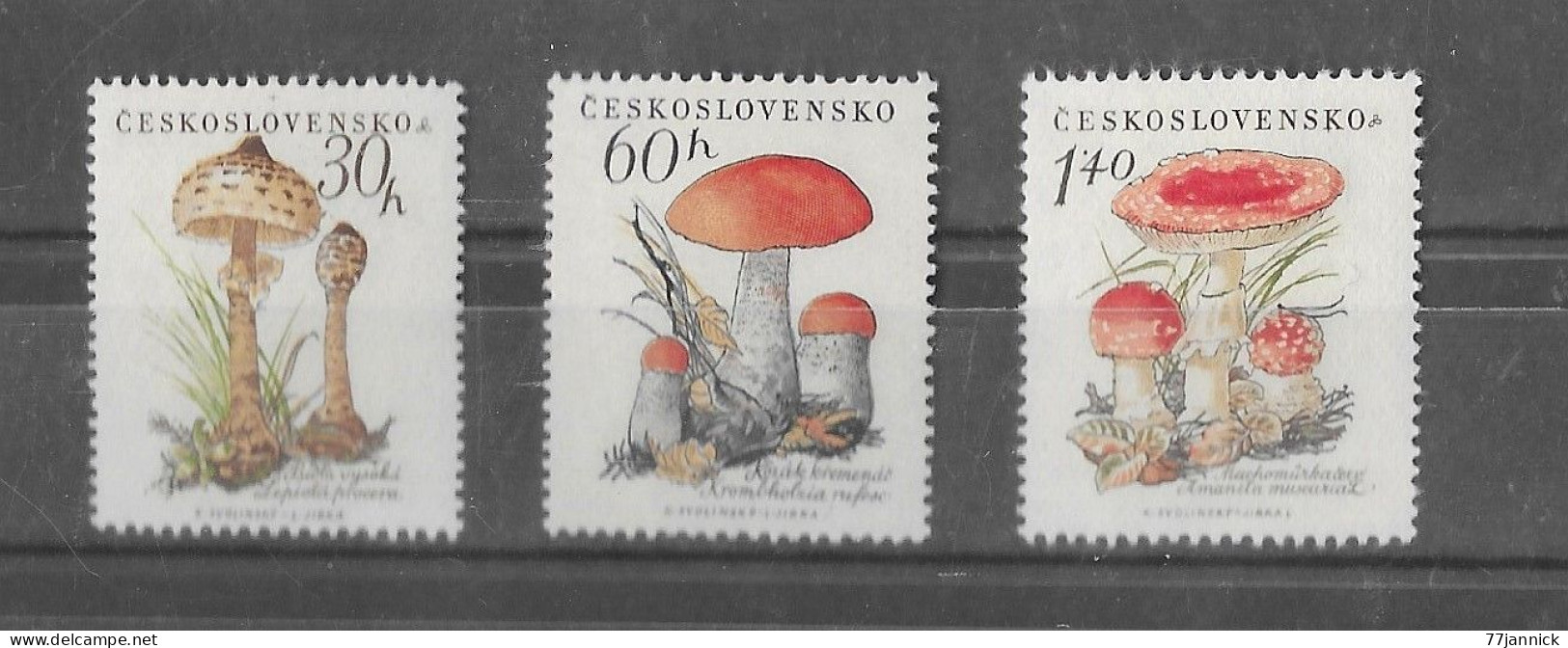 LOT DE TIMBRES NEUF* - Verzamelingen & Reeksen