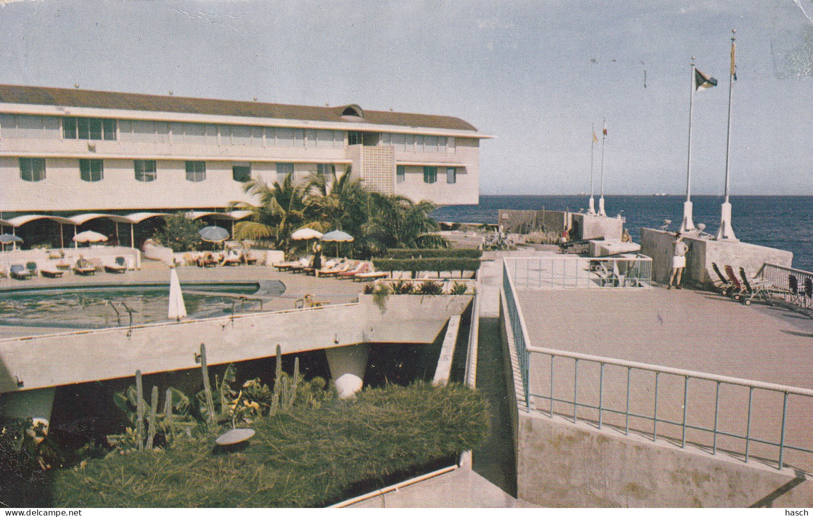 4924 265 Curacao, Rear View Of Hotel Curacao. (Bottom Left And Top Right Adhesive Tape Tracks)  - Curaçao