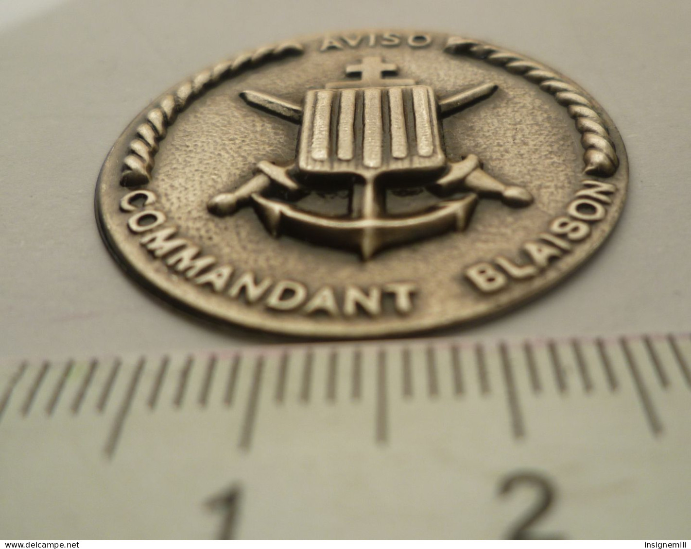 INSIGNE AVISO COMMANDANT BLAISON  - Métal Léger 2 Grammes - Diamètre 3 Cm - Marinera