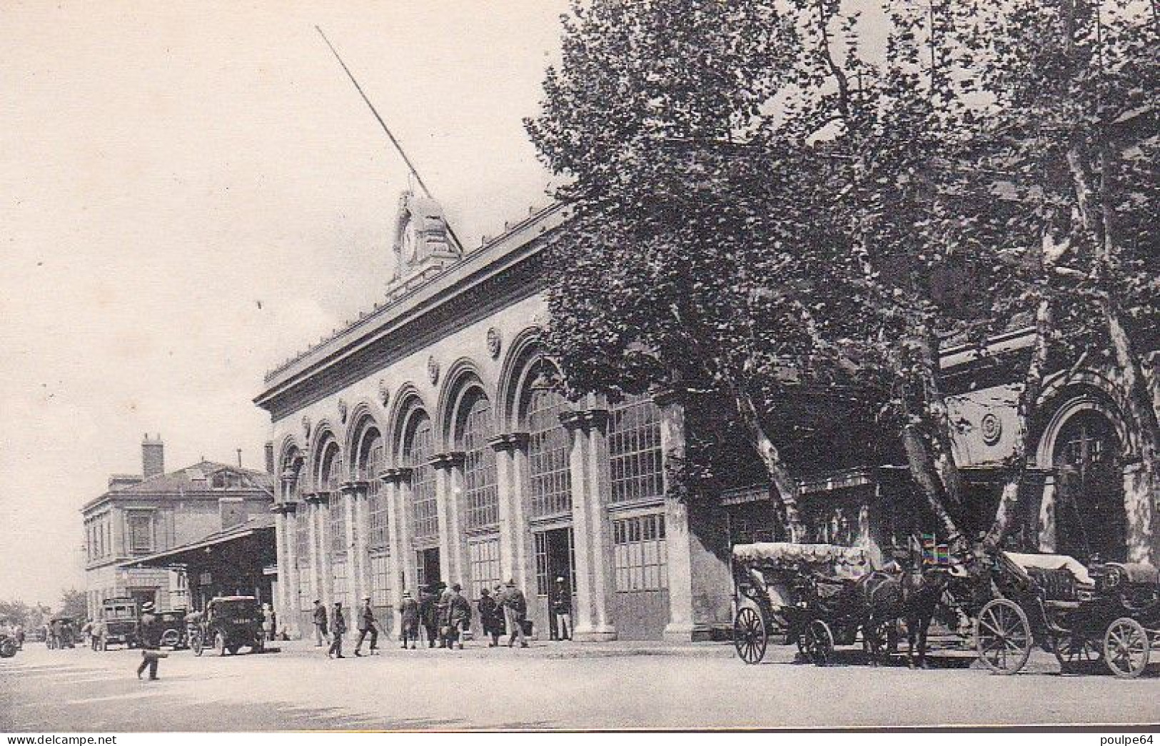 La Gare : Vue Extérieure - Quartier De La Gare, Belle De Mai, Plombières