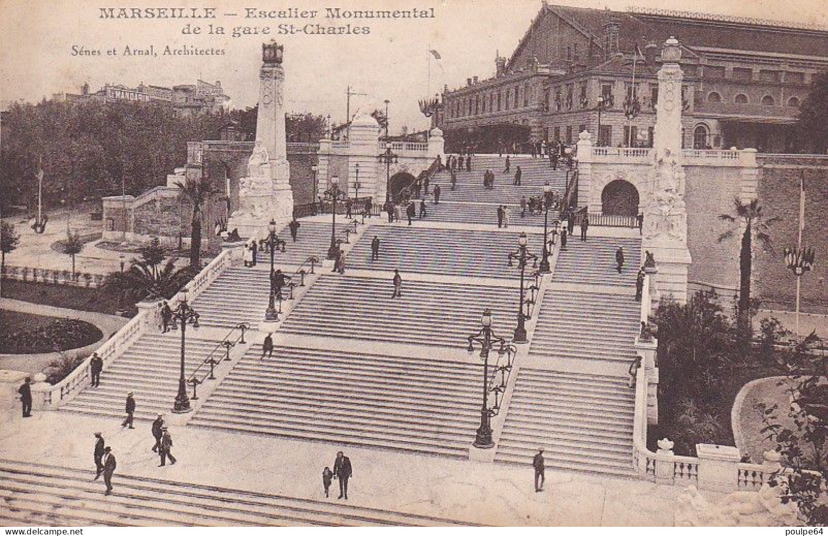 La Gare : Vue Extérieure - Stationsbuurt, Belle De Mai, Plombières