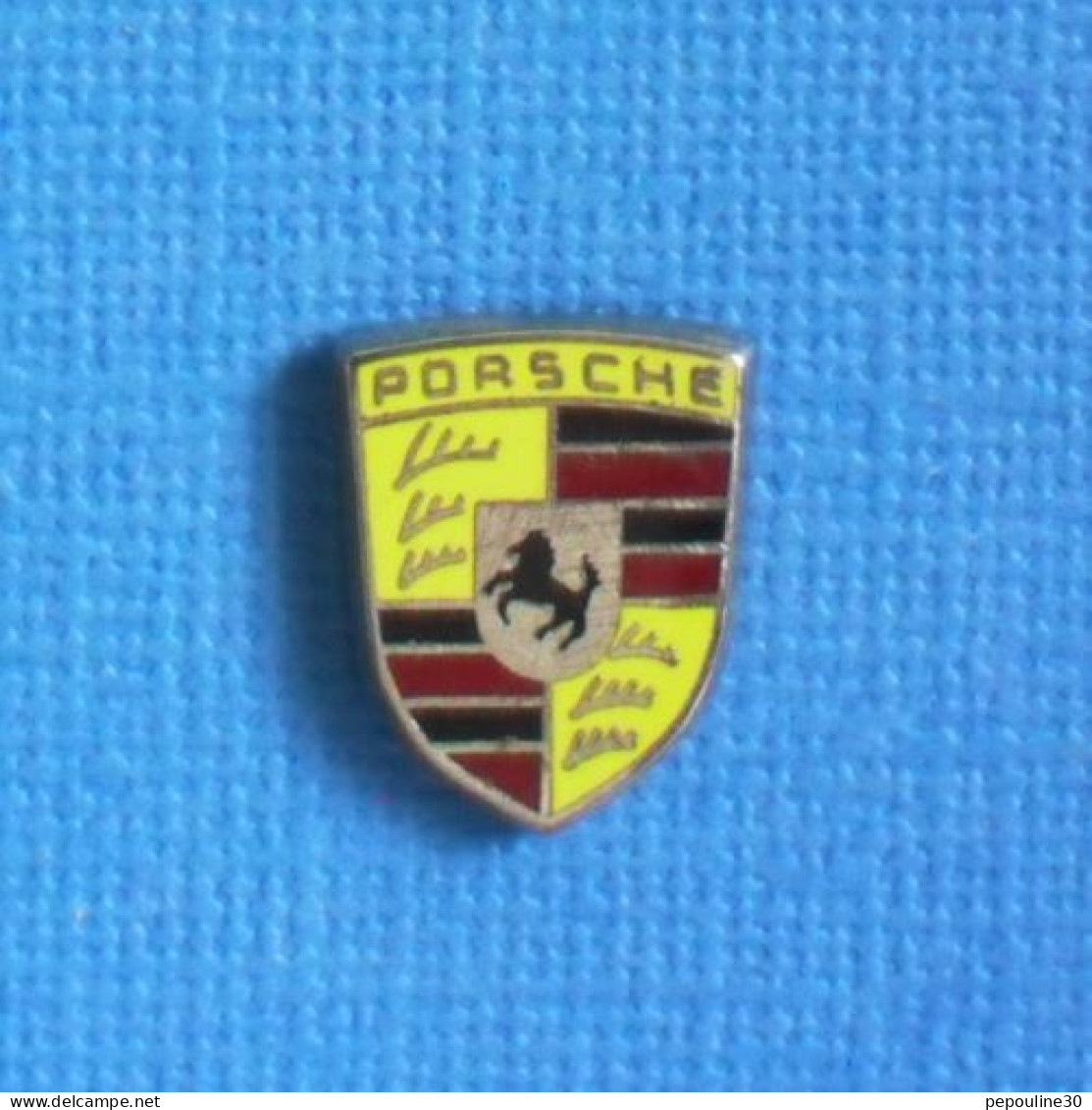 1 PIN'S //  ** LOGO / BLASON / PORSCHE ** - Porsche