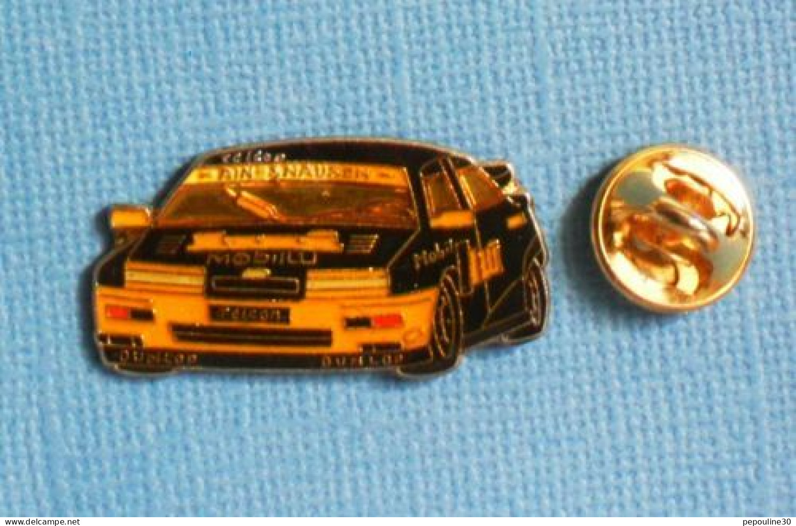 1 PIN'S //  ** FORD SIERRA COSWORTH / LUI / DTM NURBURGRING 24TH / 1989 ** - Ford