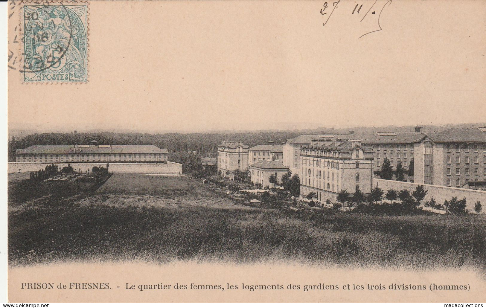 Fresnes (94 - Val De Marne)  Prison - Quartier Des Femmes , Les Logements Des Gardiens Et Les Trois Divisions (hommes) - Fresnes