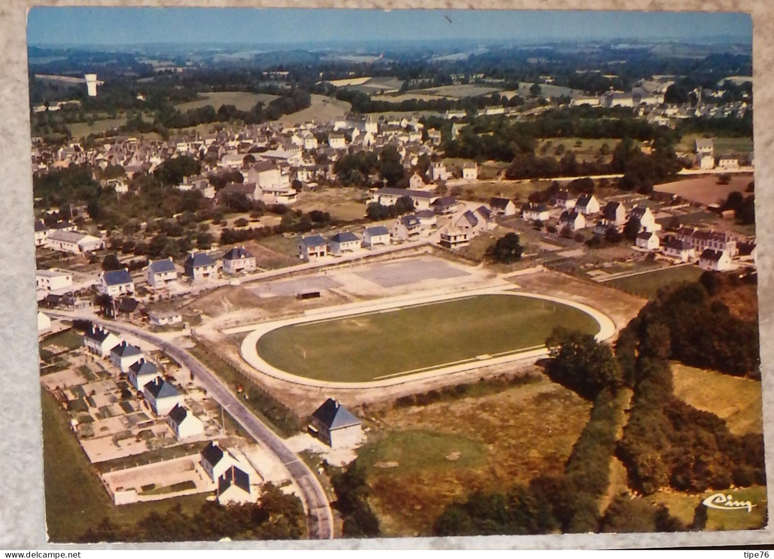 56 Morbihan CPM Guemene Sur Scorff Vue Aérienne Le Stade - Guemene Sur Scorff