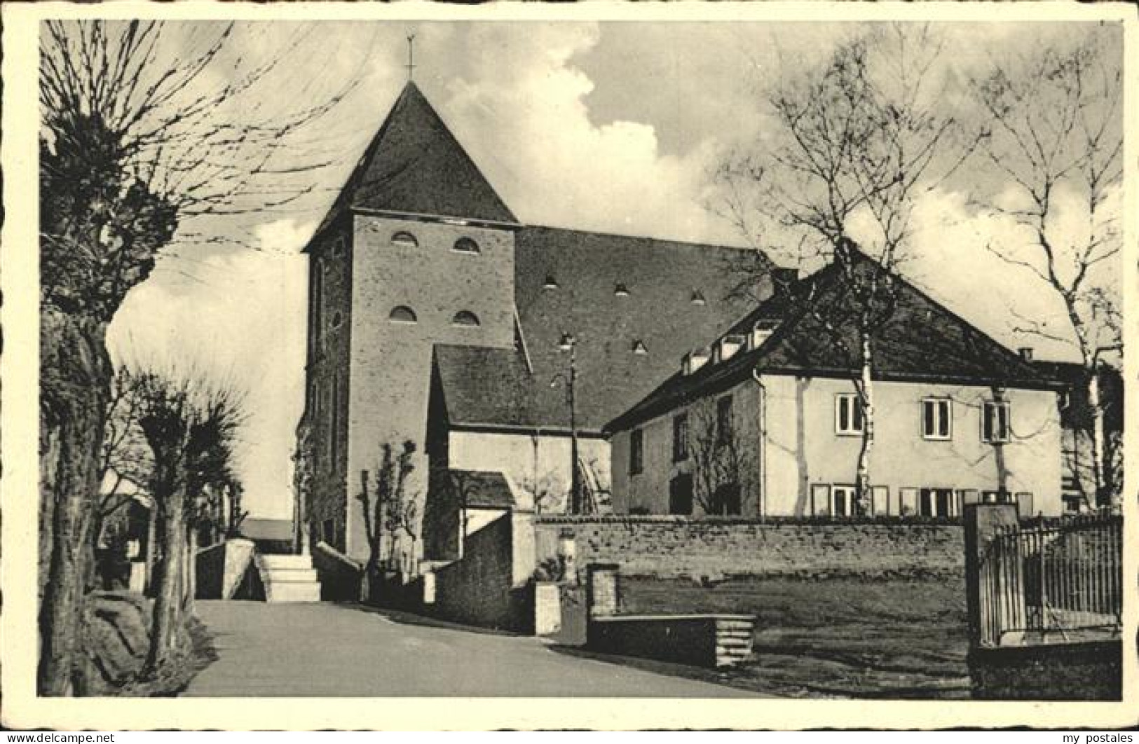 41312395 Frielingsdorf Pfarrkirche Frielingsdorf - Lindlar