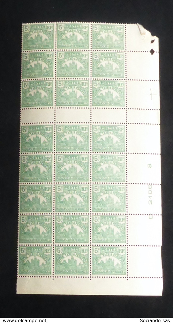 MADAGASCAR - 1908-24 - Taxe TT N°YT. 10 - 5c Vert - Bloc De 24 Bord De Feuille - Neuf GC** / MNH - Timbres-taxe