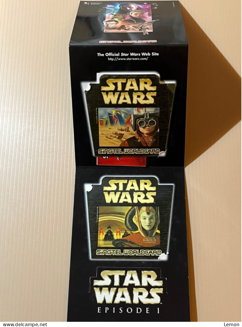 Mint Singapore Singtel Worldcard Phonecard, Star Wars, Set Of 2 Die-Cut Mint Cards With Folder - Singapour