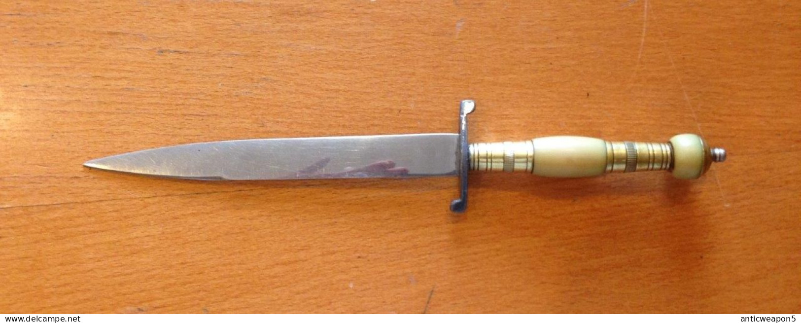 Knife, Russia (H1) - Armes Blanches