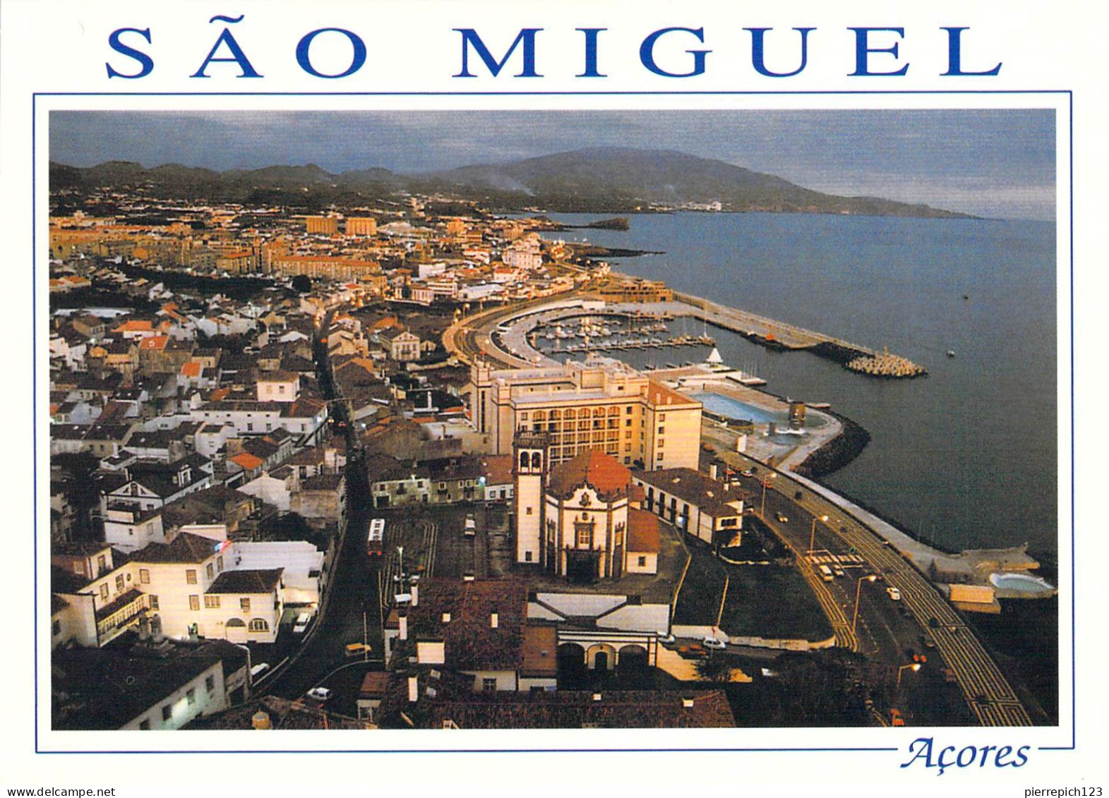 Sao Miguel - Ponta Delgada - Vue Aérienne - Açores