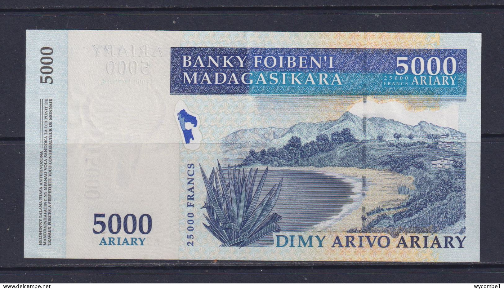 MADAGASCAR - 2003-07 5000 Ariary XF Banknote - Madagascar