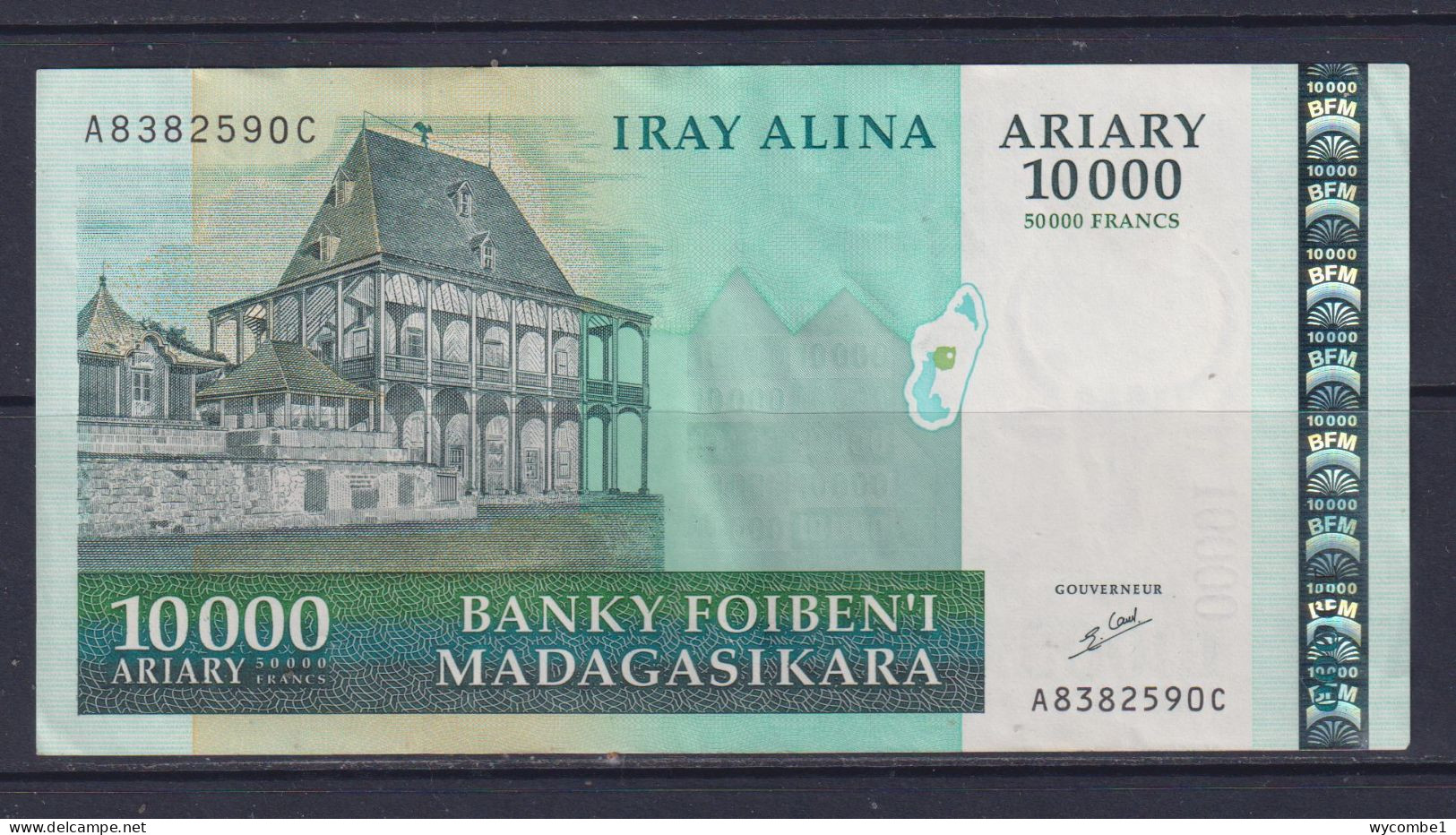 MADAGASCAR - 2003-07 10000 Ariary XF Banknote - Madagaskar