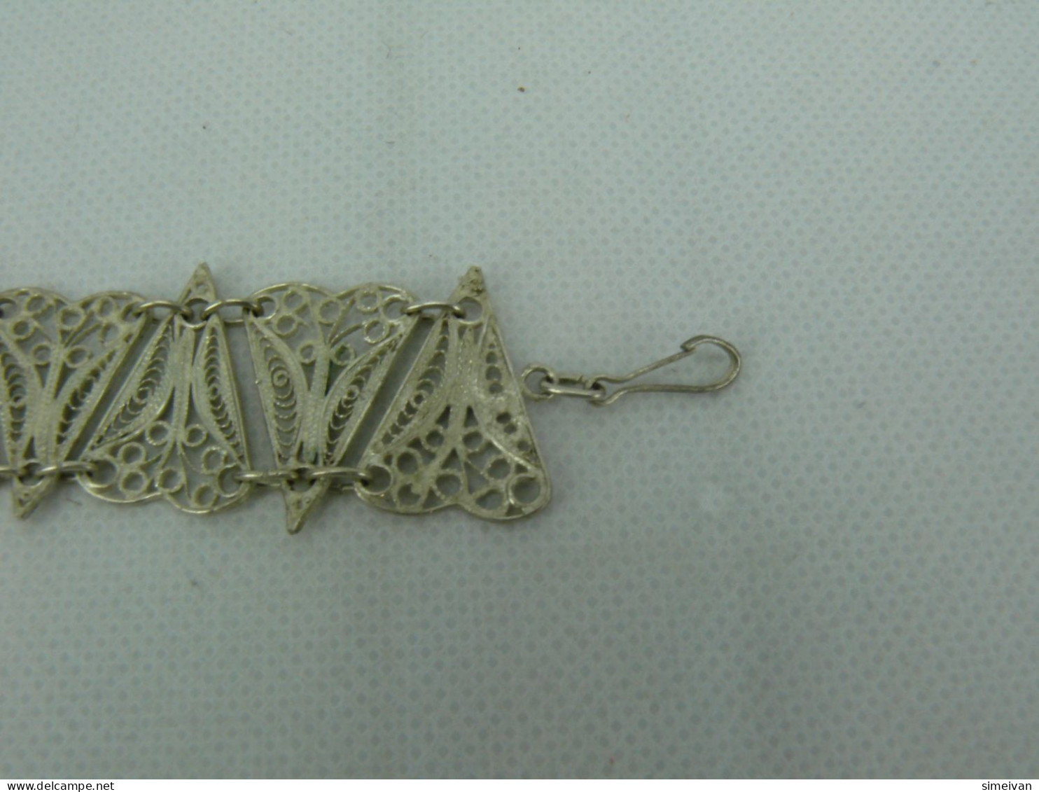 Beautiful Vintage Style Filigree Bracelet #2234 - Bracelets