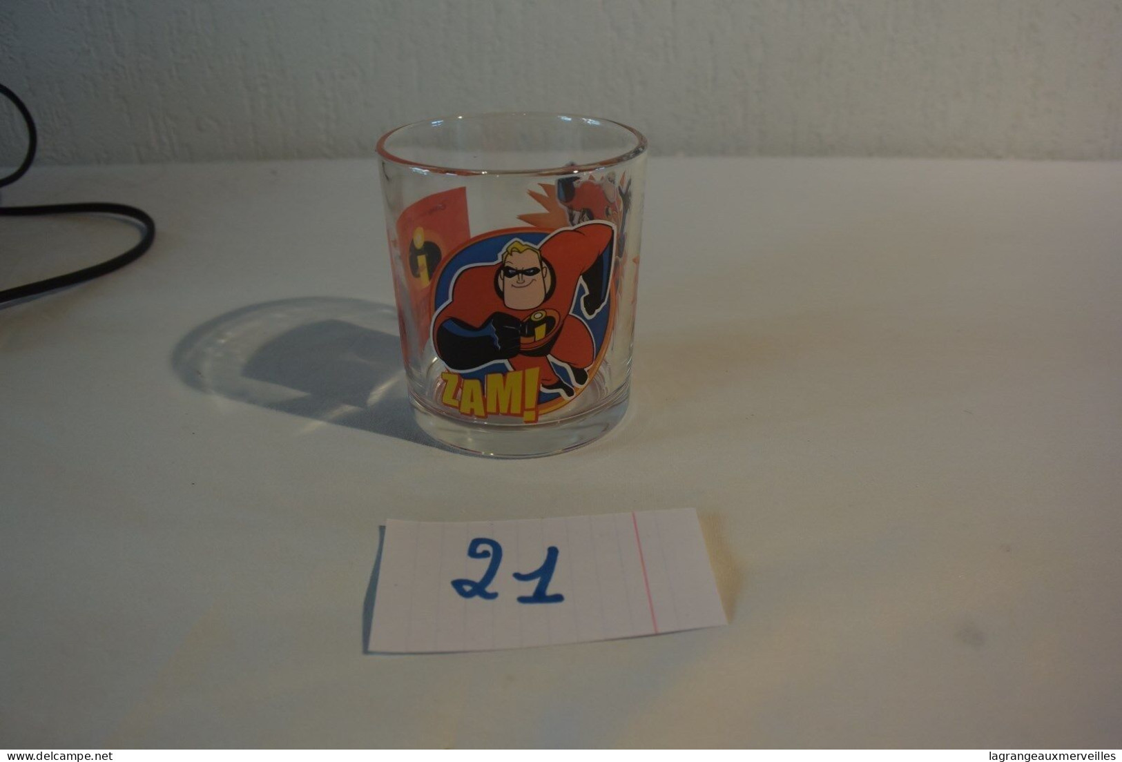 C21 Ancien Verre Zam De Disney Pixar - Verres