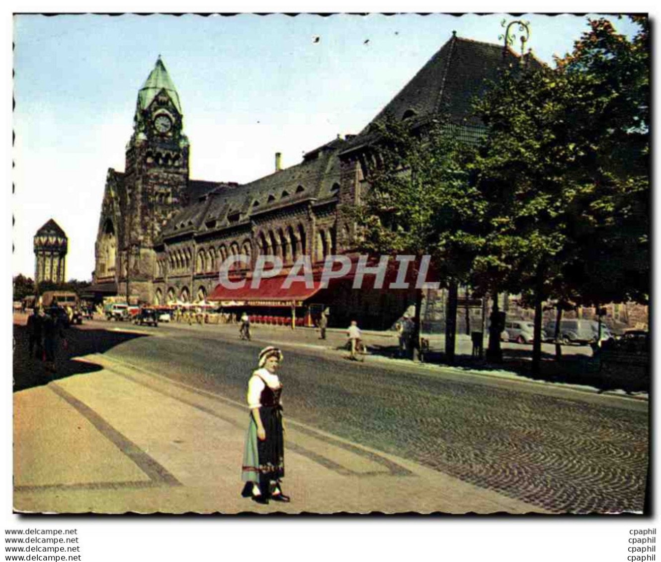 CPM Jeune Lorraine Et La Gare De Metz - Metz Campagne