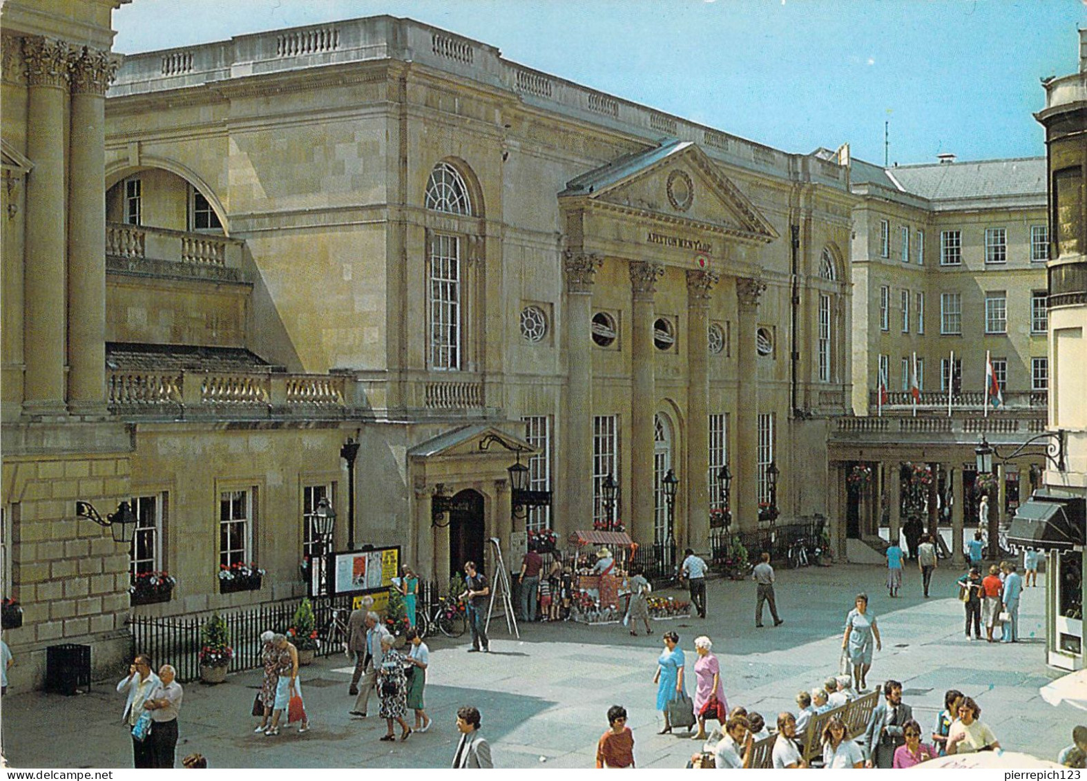 Bath - L'Abbaye Churchyard Et Le Restaurant "The Pump Room" - Bath