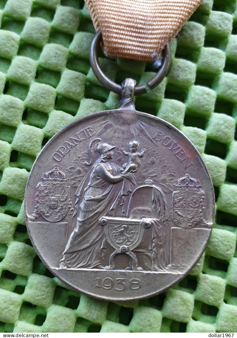 Medaille - 1938   Oranje Boven Geboortemarsch - U.P.S 16 Km. -  Original Foto  !!   Medallion Dutch Royalty 1938 - Monarchia/ Nobiltà