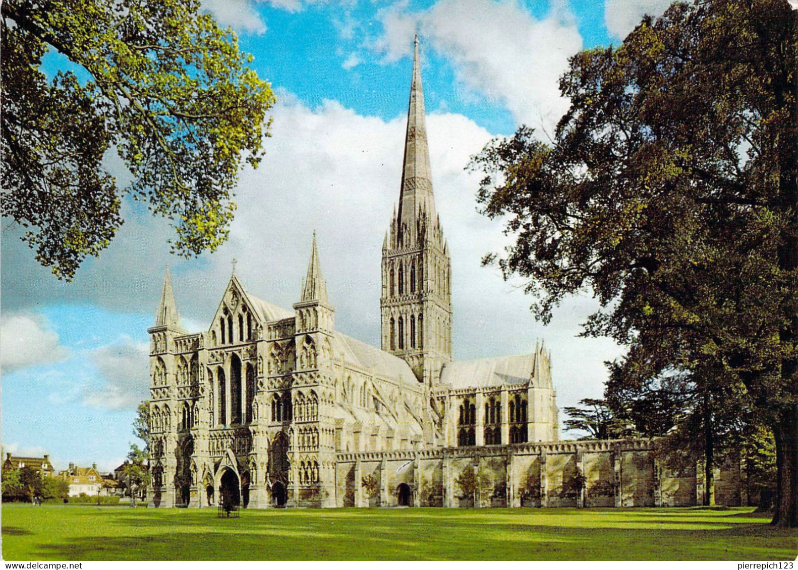 Salisbury - Cathédrale - Front Ouest - Salisbury