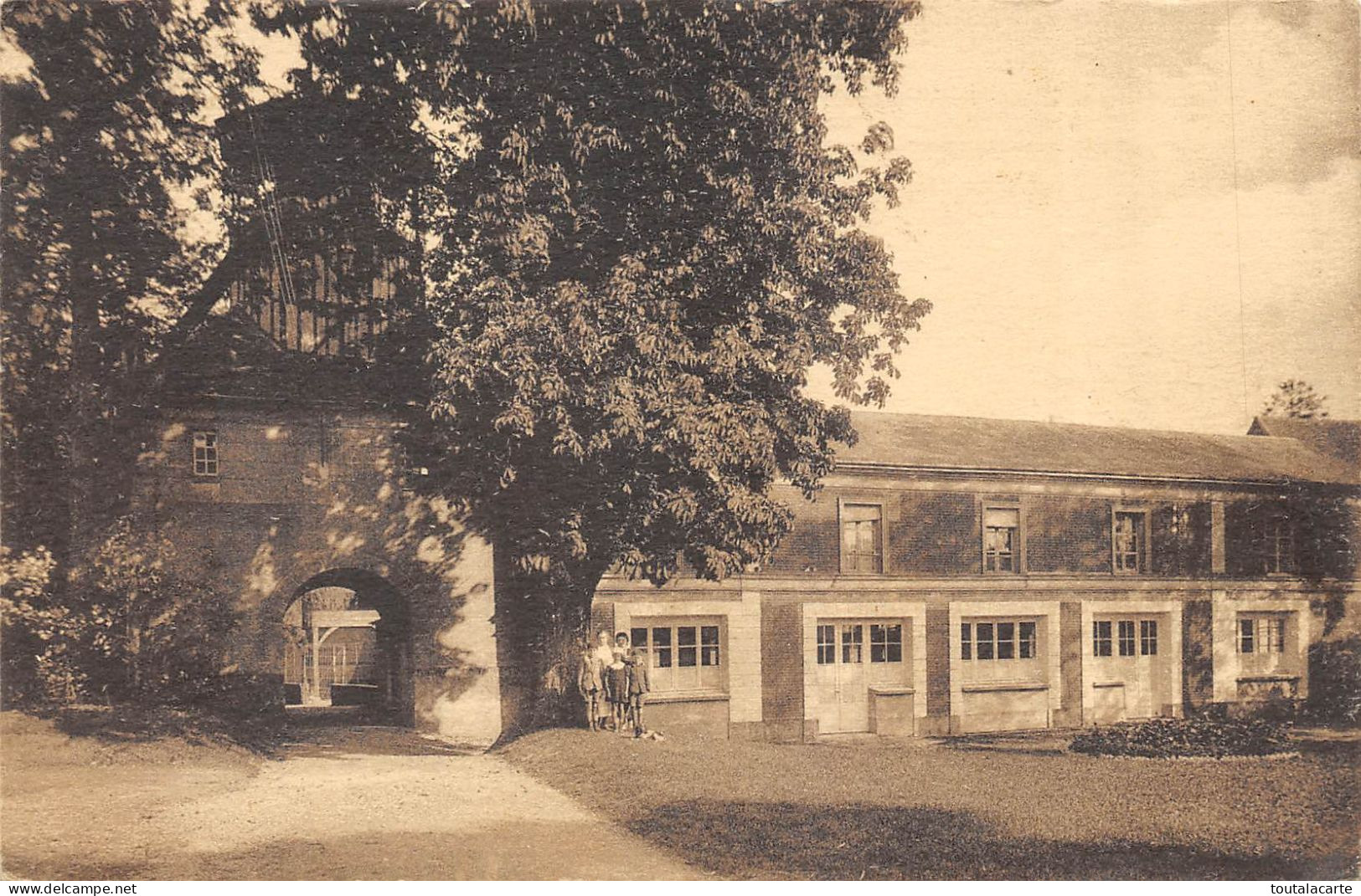 CPA  27 COLONIE SCOLAIRE DE BRETEUIL SUR ITON DORTOIR DES FILLES A PARIS - Breteuil