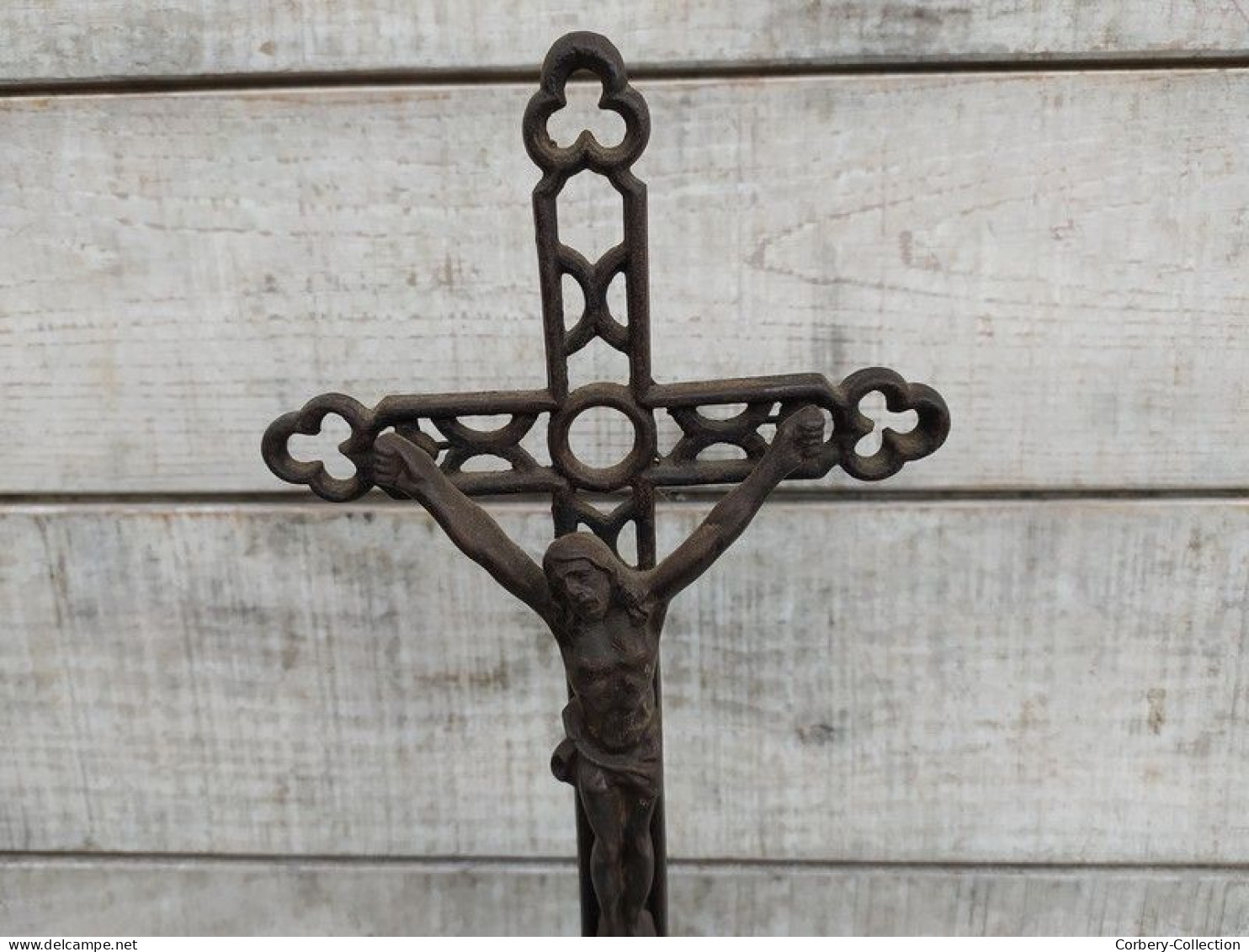 Grande Croix Crucifix D'Autel XIXème En Fonte Eglise Christ - Religiöse Kunst