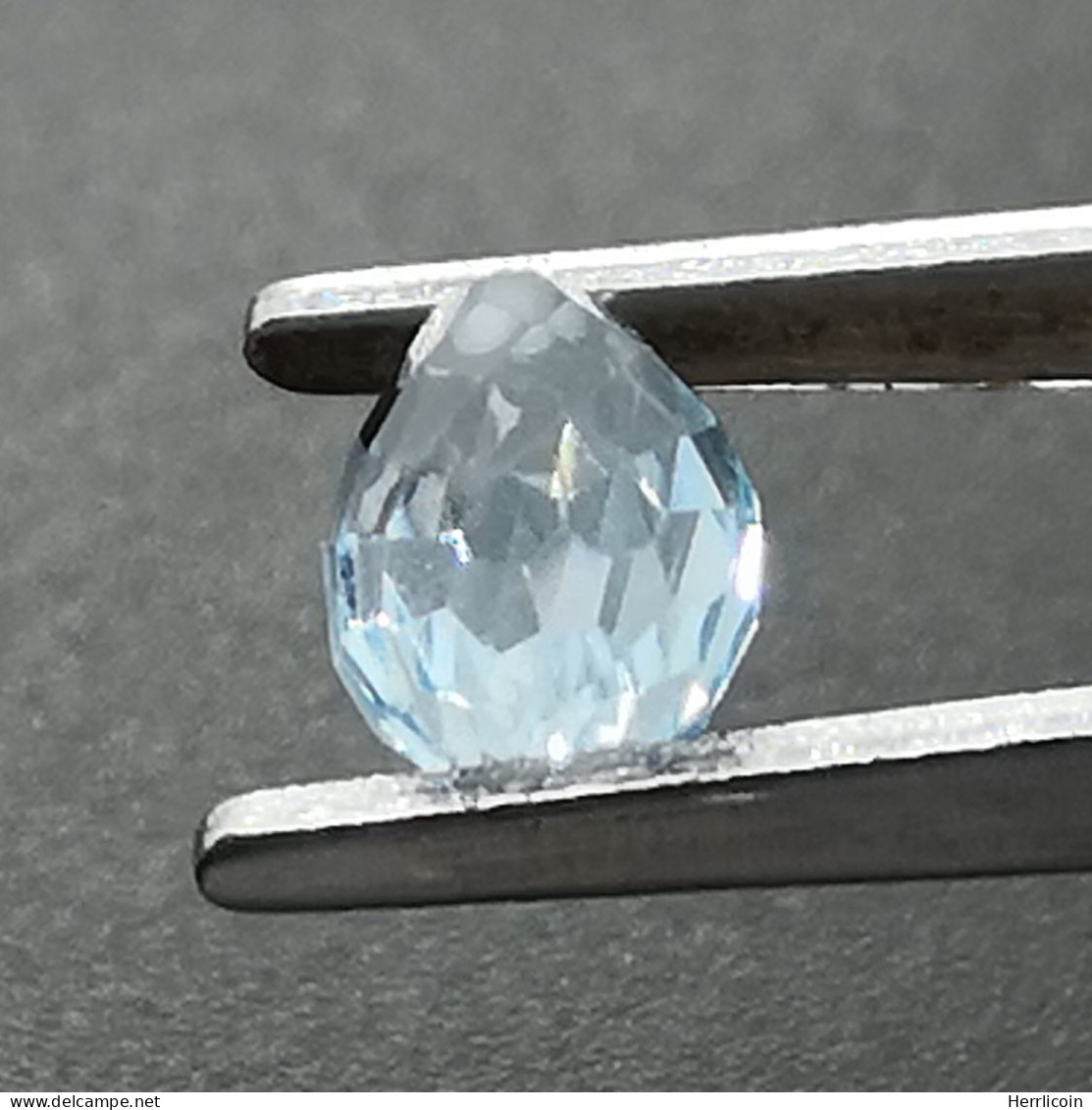 Topaze Irradiée Du Brésil - VVS - Briolette 1.53 Carat - 7.3 X 5.2 Mm - Topaas