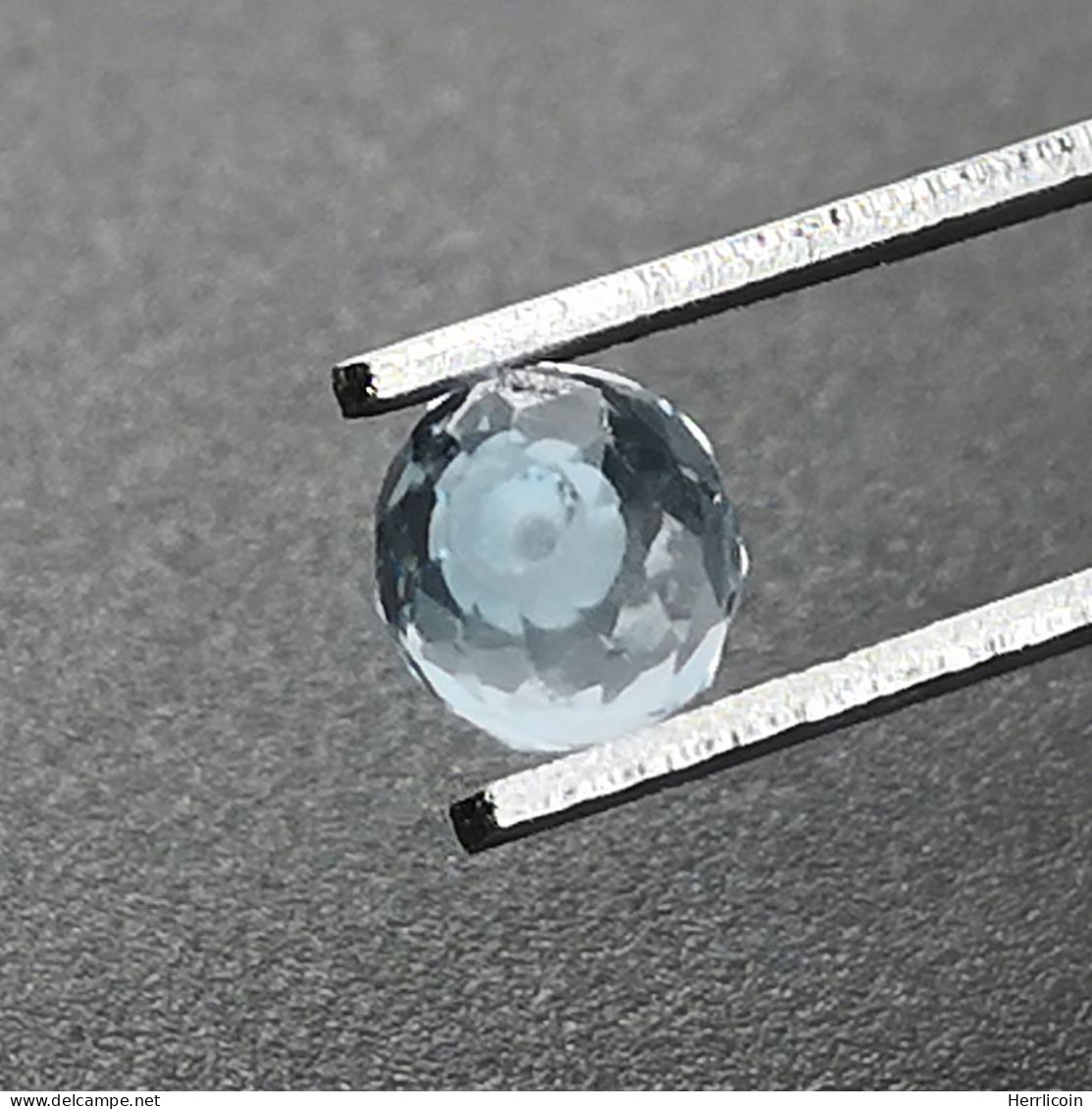 Topaze Irradiée Du Brésil - VVS - Briolette 1.53 Carat - 7.3 X 5.2 Mm - Topas