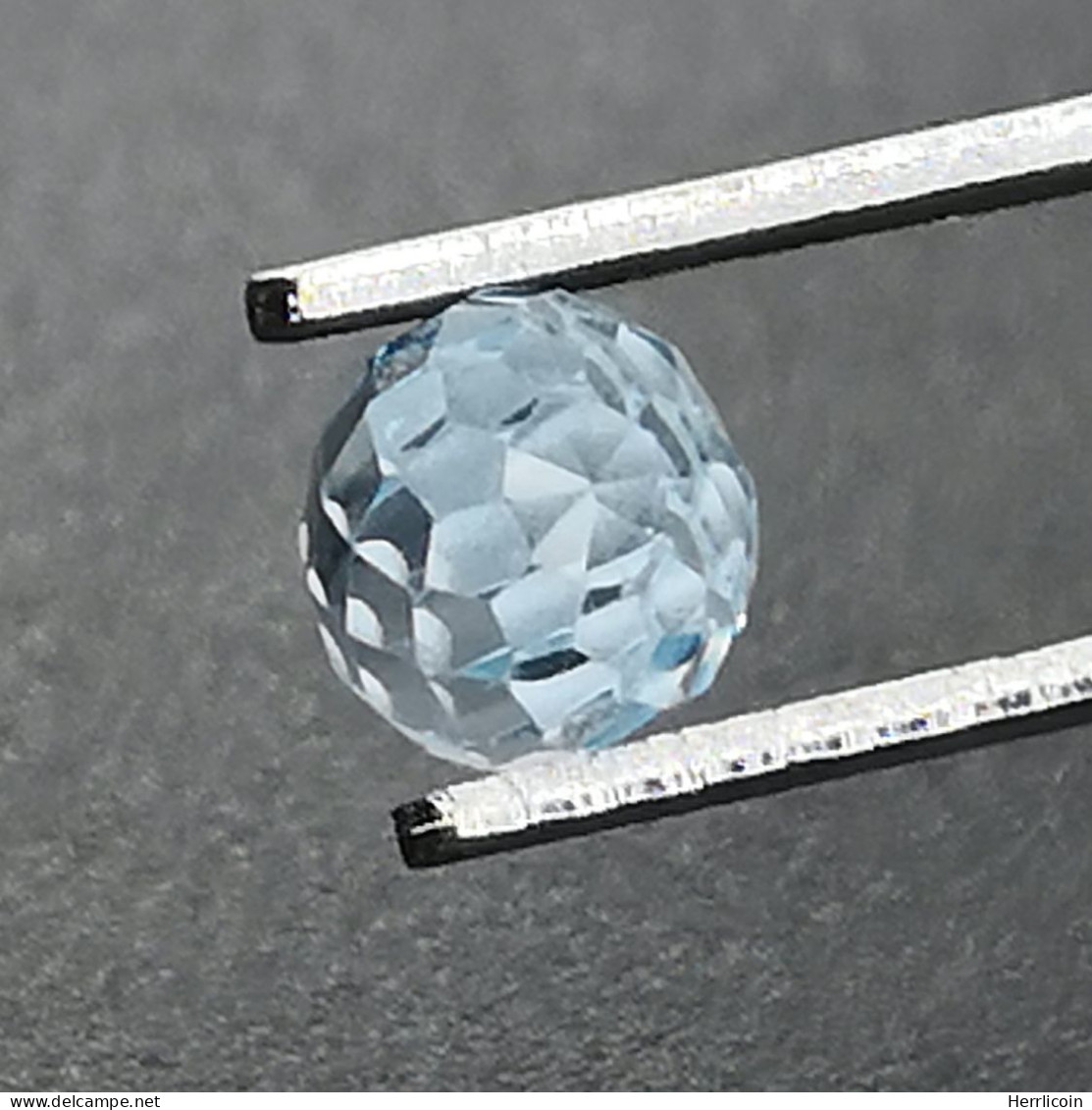 Topaze Irradiée Du Brésil - VVS - Briolette 1.53 Carat - 7.3 X 5.2 Mm - Topaas