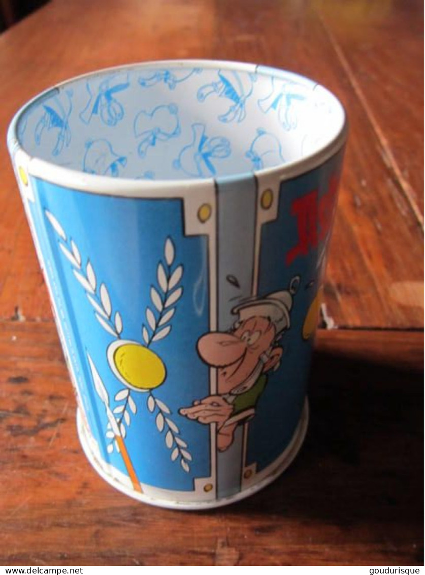 ASTERIX POT A CRAYON ASTERIX ET OBELIX LEGIONNAIRE PIERRE HENRY - Asterix