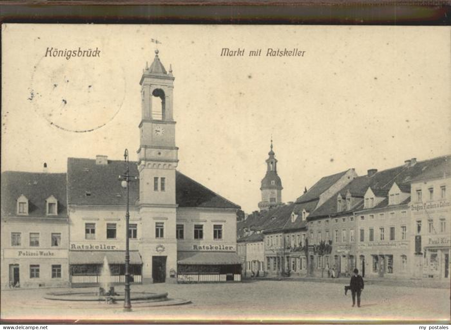 41302378 Koenigsbrueck Markt Mit Ratskeller Springbrunnen Kirche Koenigsbrueck - Koenigsbrueck