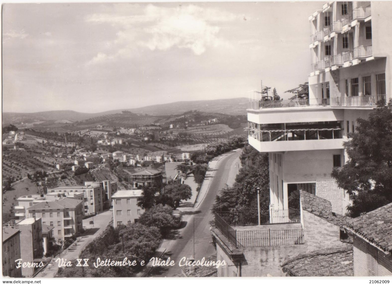 FERMO - VIA XX SETTEMBRE E VIALE CICCOLUNGO, CON HOTEL ASTORIA - V1969 - Fermo