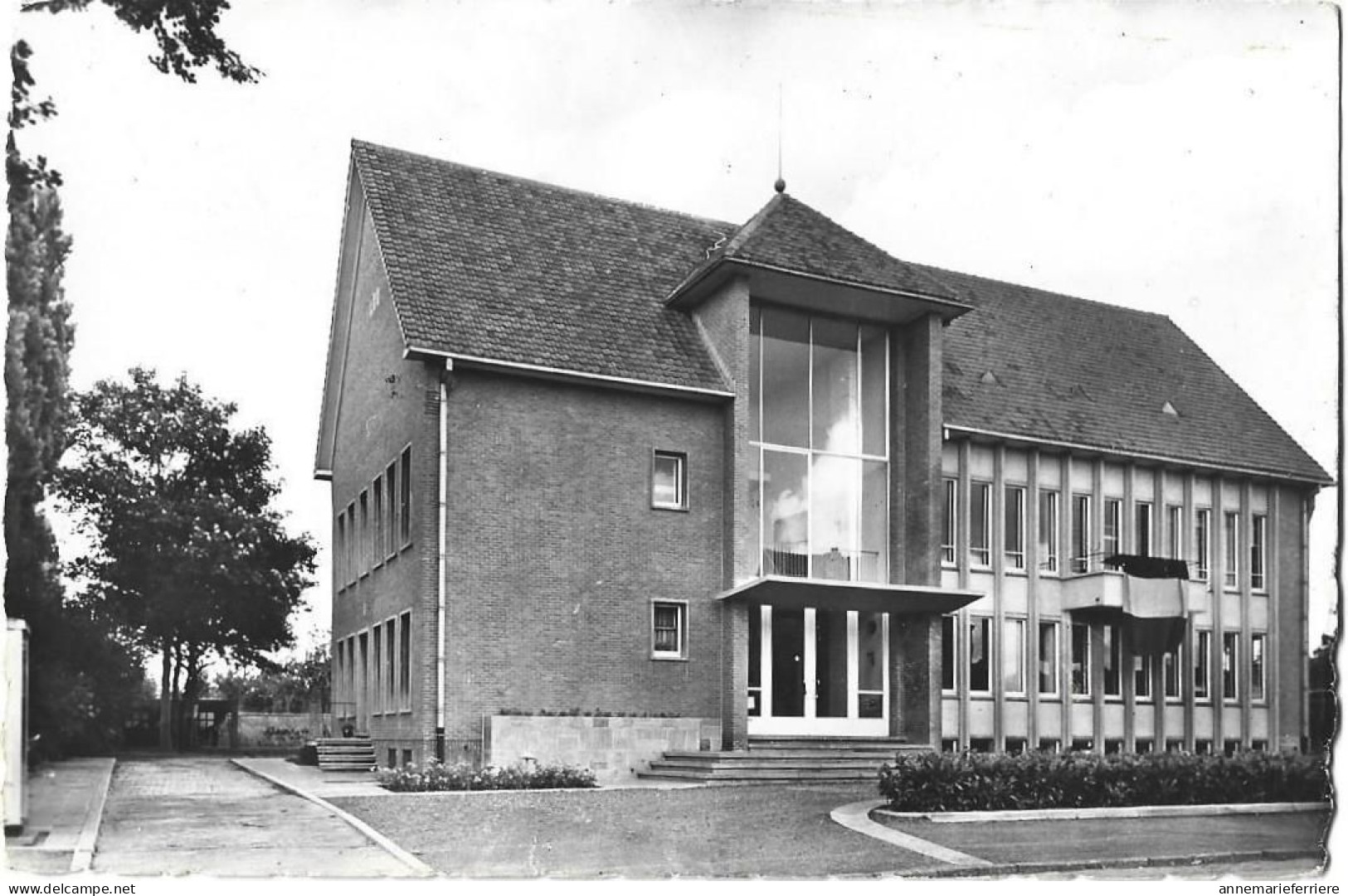 Nossegem: Gemeentehuis - Zaventem