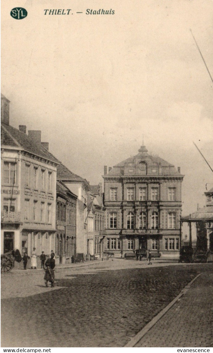 Thielt : Stadhuis   ///  Réf. Janv. 24  /// N° 29.137 - Tielt