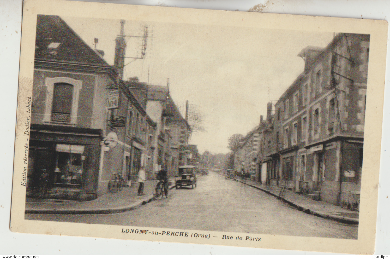 Longny Au Perche   61  Carte Circulée La Rue De Paris Animée Et Voiture Et Tabac - Longny Au Perche