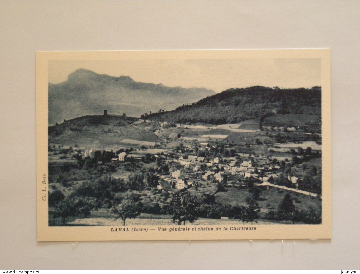 LAVAL (38/Isère) - Vue Du Village Et De La Chaîne De La Chartreuse - Laval