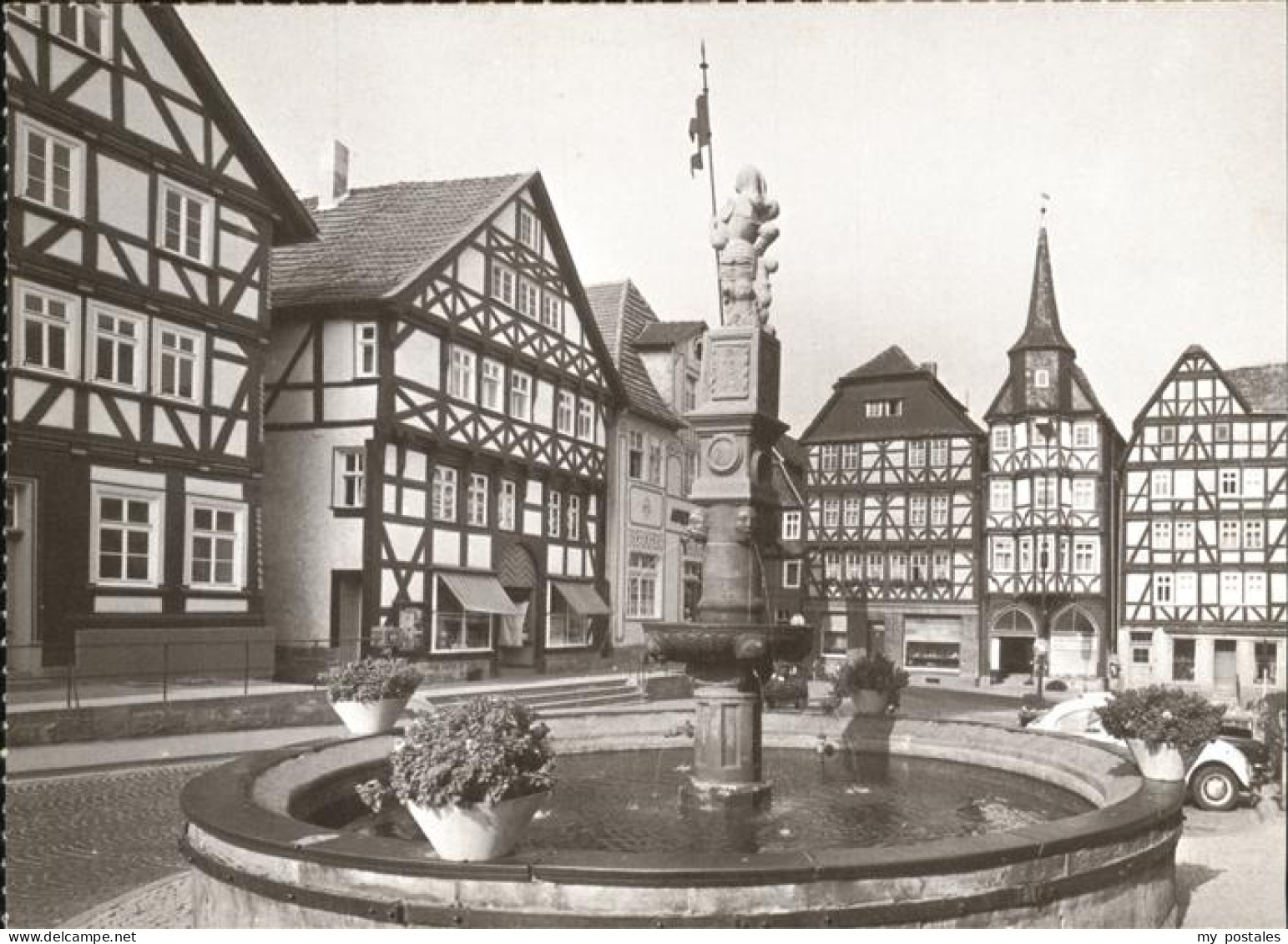 41282592 Fritzlar Fachwerkhaeuser Am Markt Marktbrunnen Fritzlar - Fritzlar