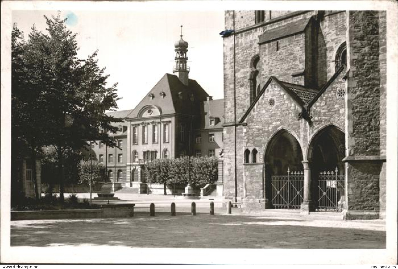 41277490 Herford Muensterkirche Rathaus Herford - Herford