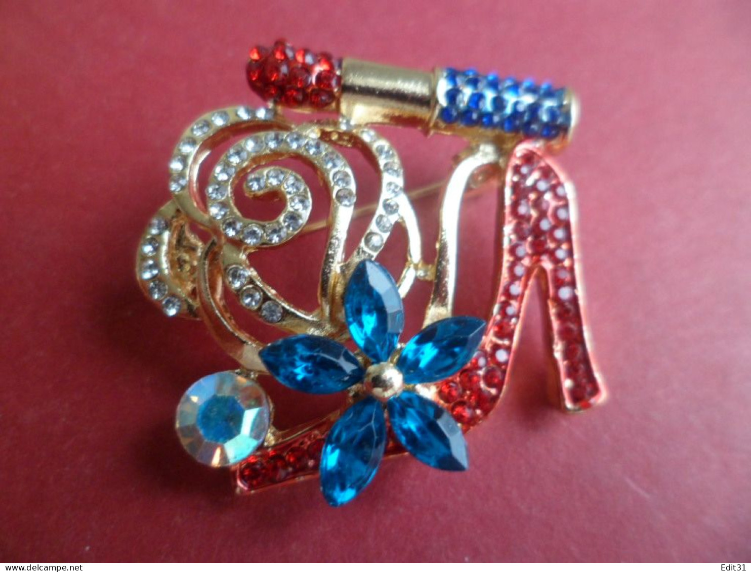 Broche Sexy - Strass Tricolore - Femme - Rouge à Lèvres - Chaussure Talons Aiguille - Jolis éclats - - Broschen