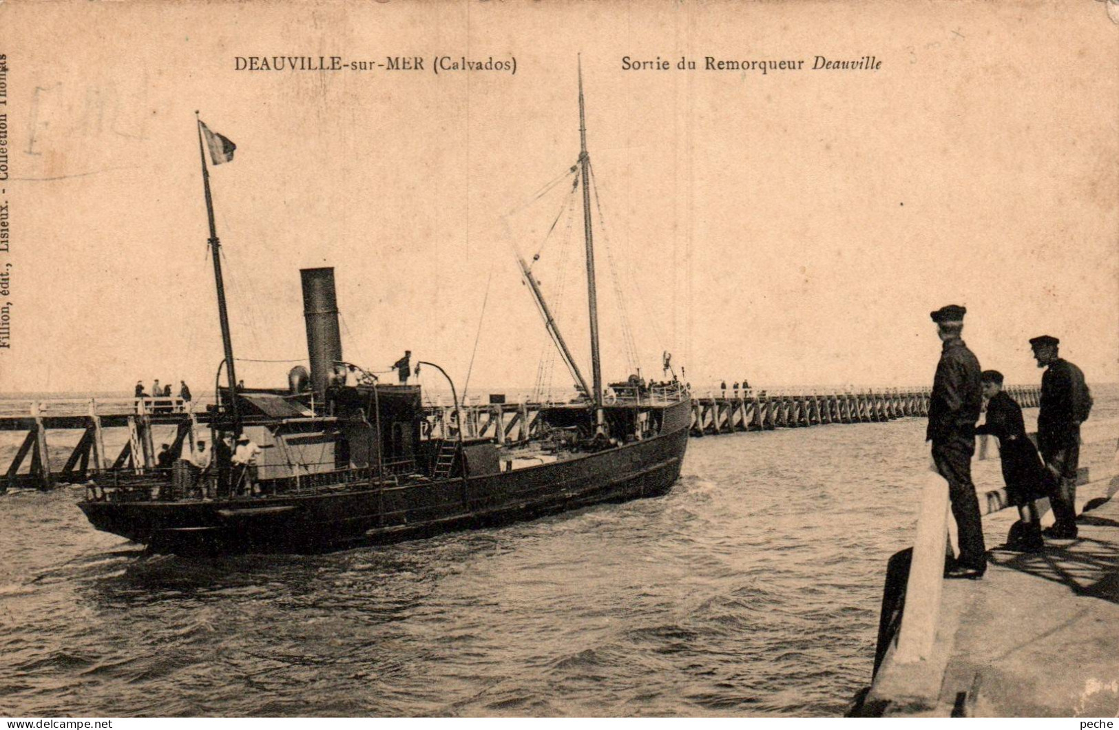N°121794 -cpa Trouville -sortie Du Remorqueurs "Deauville" - Tugboats