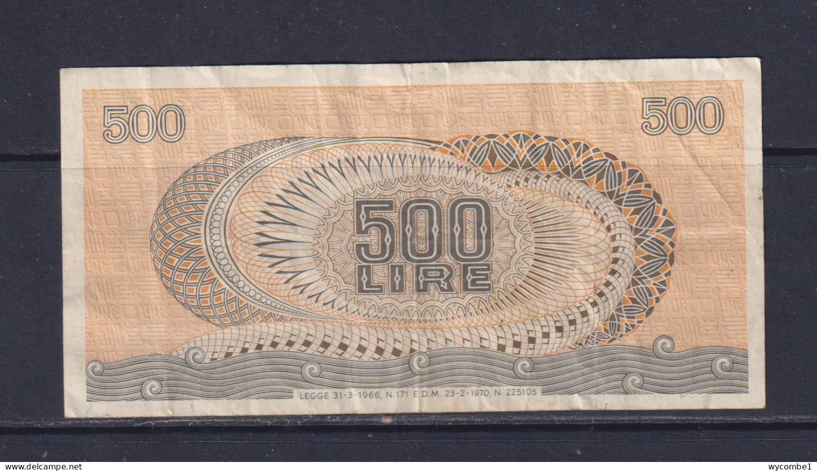 ITALY - 1966-75 500 Lira Circulated Banknote - 500 Liras