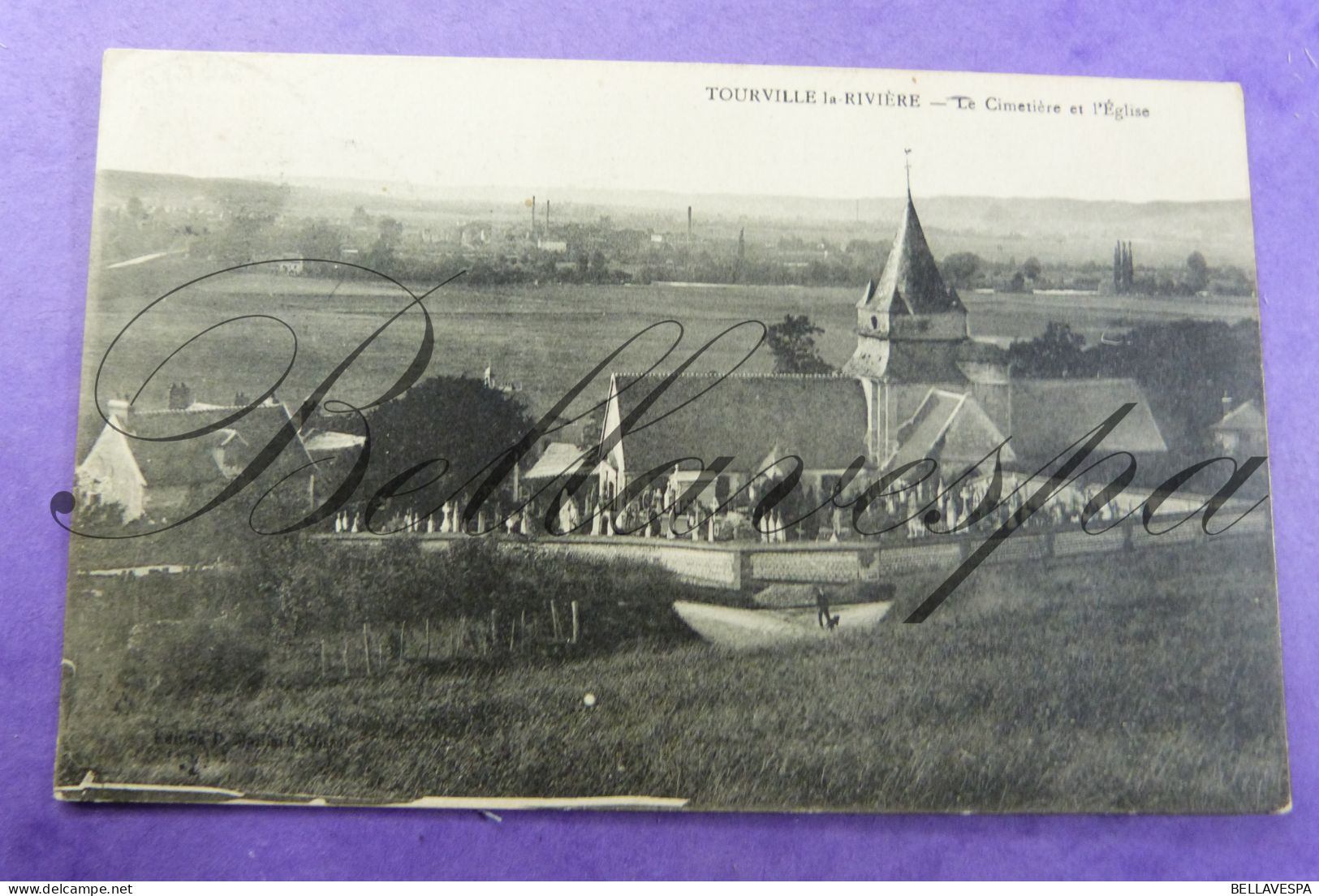 Tourville  La Riviere Le Cimetière Et L'Eglise Feldpost  26-12-1917  OUVERT 20 Militaire  Aan De Wulf Amsterdam D76 - War 1914-18