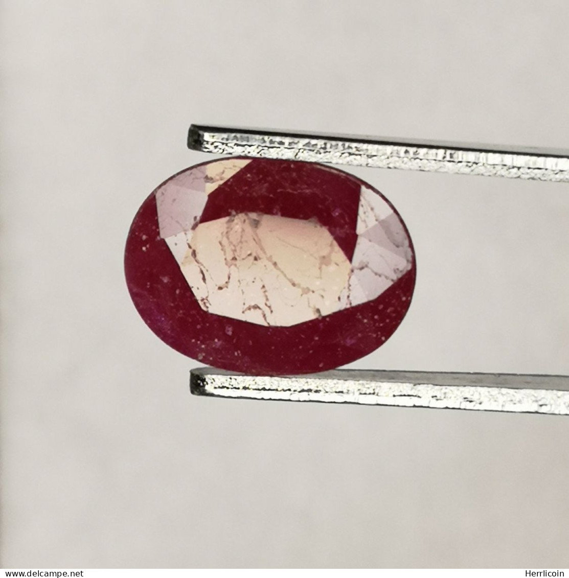 Rubis Traité (résidus) De Tanzanie- Ovale 1.20 Carat - 8.0 X 6.0 X 2.5 Mm - Ruby