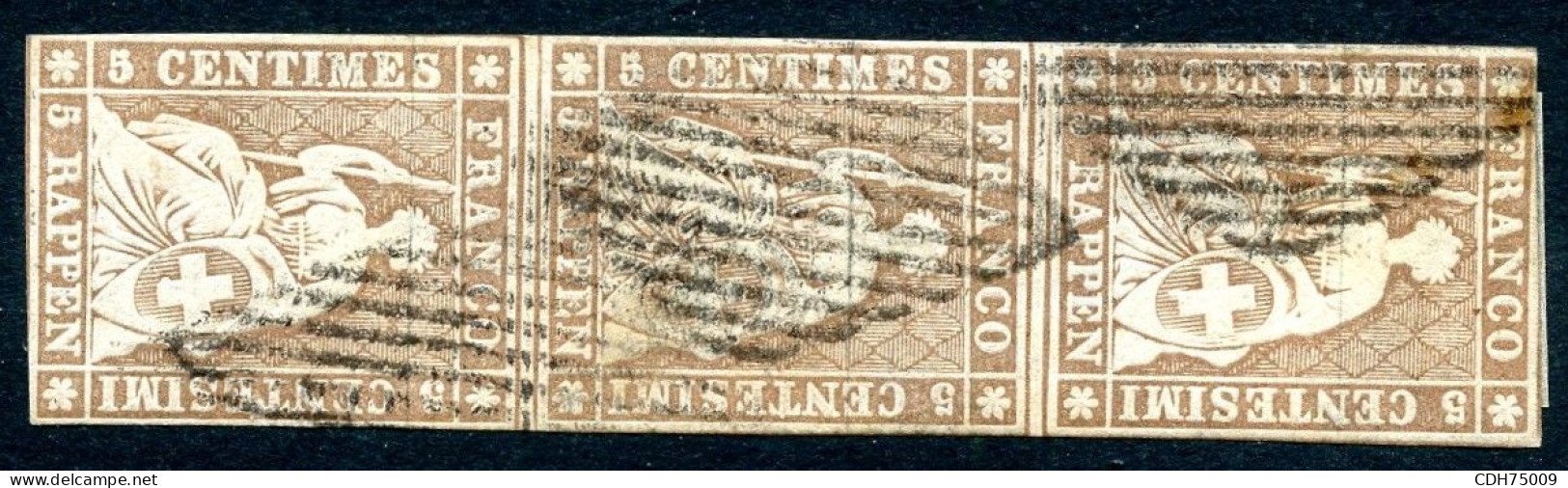 SUISSE - Z 22B 5 RAPPEN BRUN HELVETIA ASSISE - BANDE DE TROIS - FILETS TOUCHES - OBLITEREE - Usati