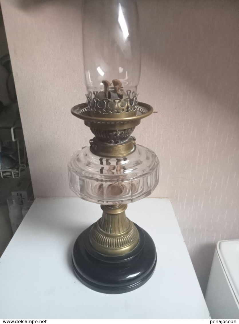 lampe a petrole 1837 signé patent hinks son's hauteur 53 cm, bronze